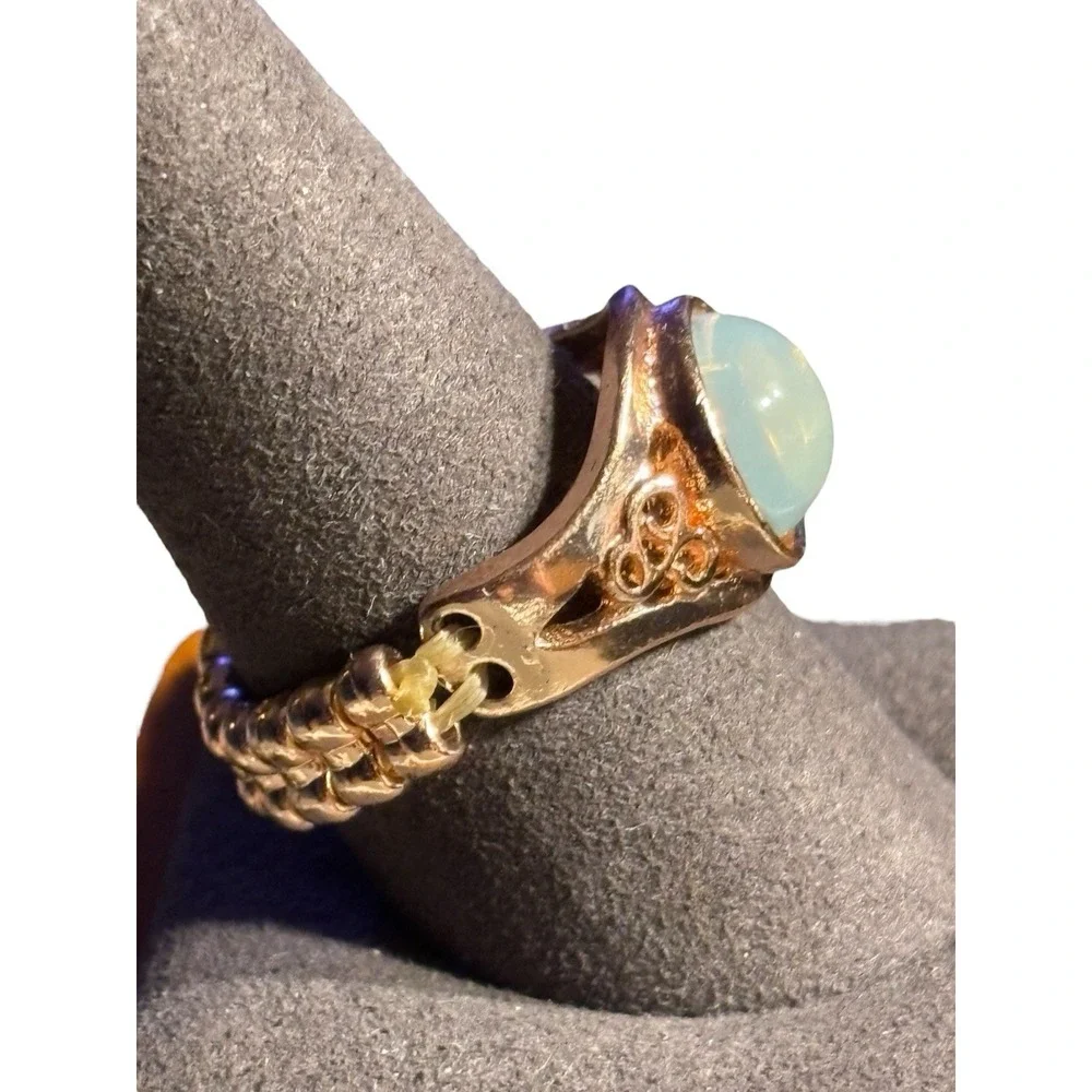 Vintage Ring Faux Opal Gold Tone Adjustable‎ Stretch Round Open Work Textured